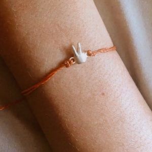 pura vida bracelet :)